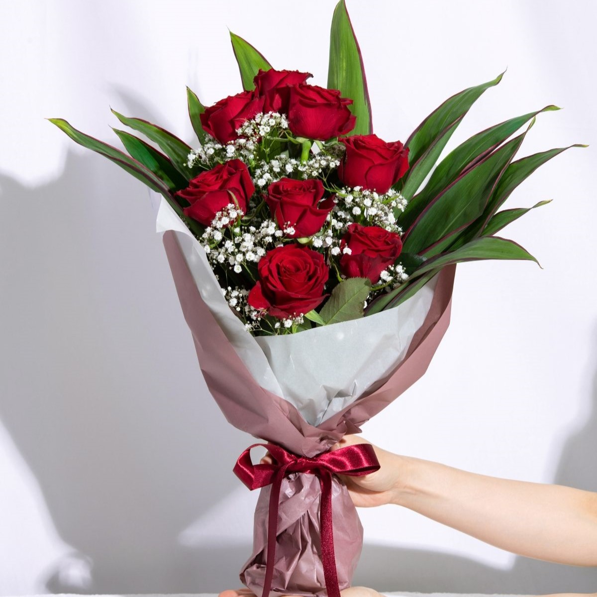 薔薇の花束を贈りたい！事前に知っておきたい基礎知識を解説