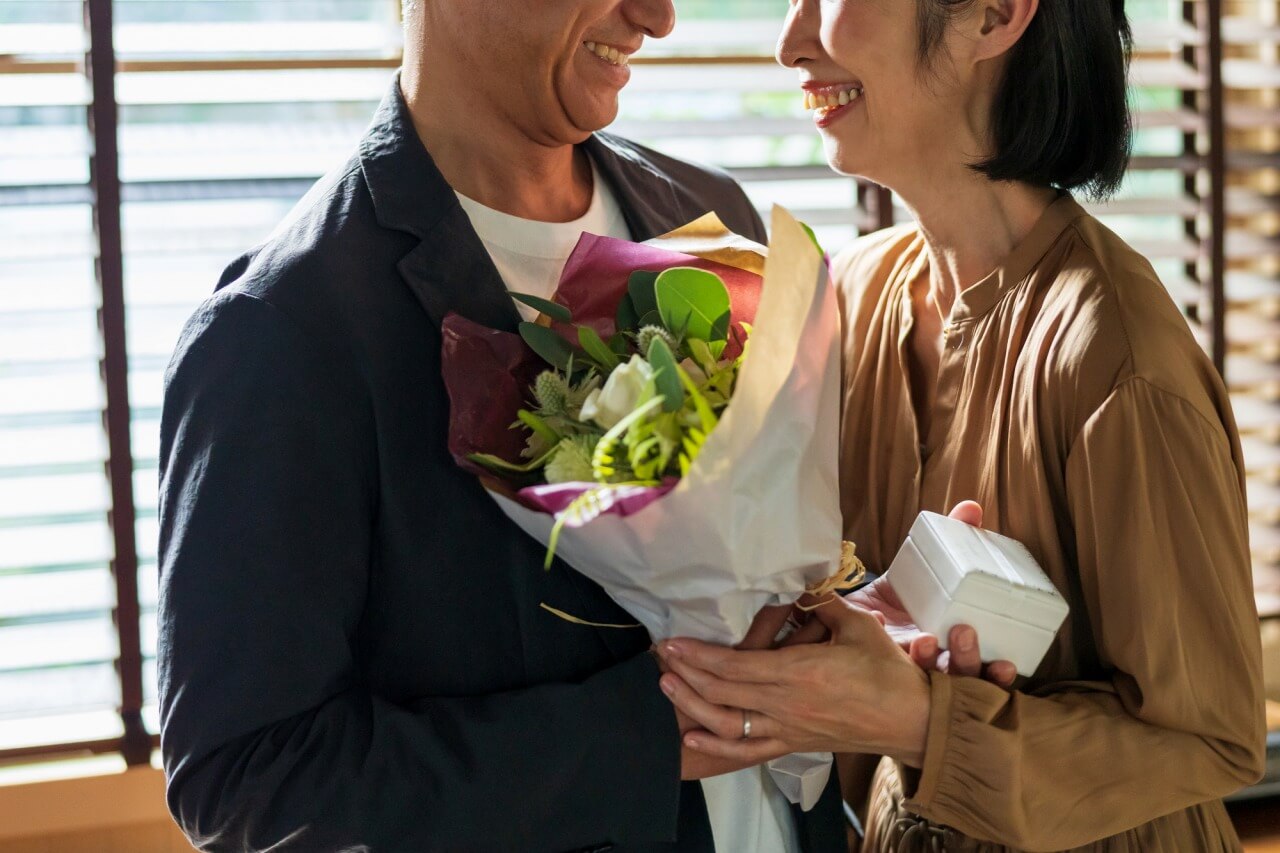 彼女へのホワイトデーにはお花を添えよう！絶対に喜ばれる花と贈り方