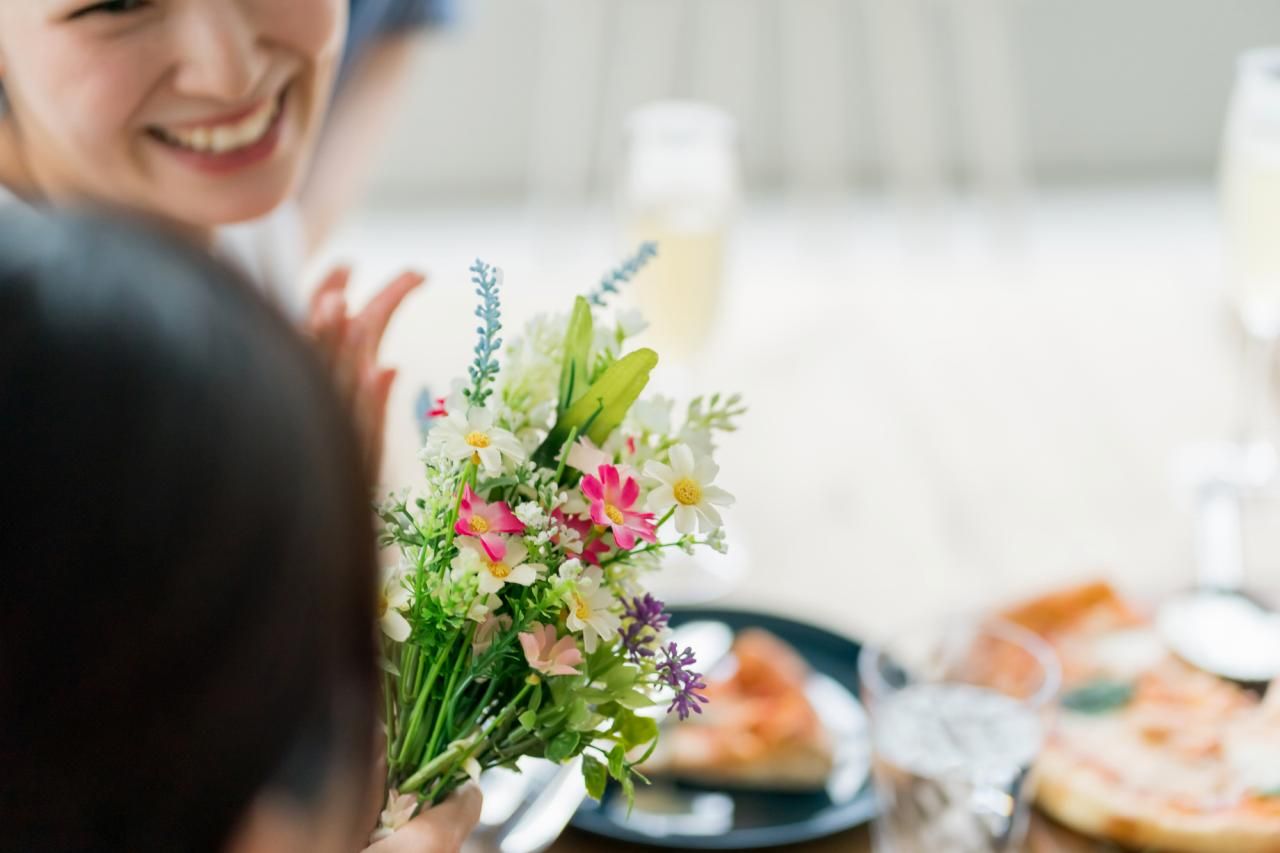 友達への誕生日プレゼントおすすめトップ7を男女別に紹介